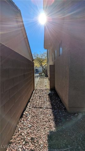 9032 Pine Mission Avenue, Las Vegas, NV 89143