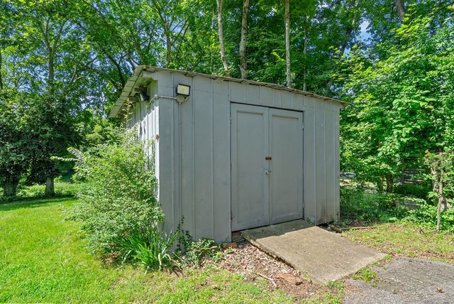 300 High St, Clarksville, TN 37040