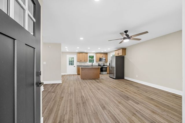 300 High St, Clarksville, TN 37040