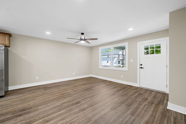 300 High St, Clarksville, TN 37040