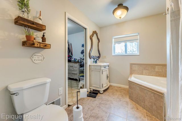 7884 North Road, Burtchville Township, MI 48059