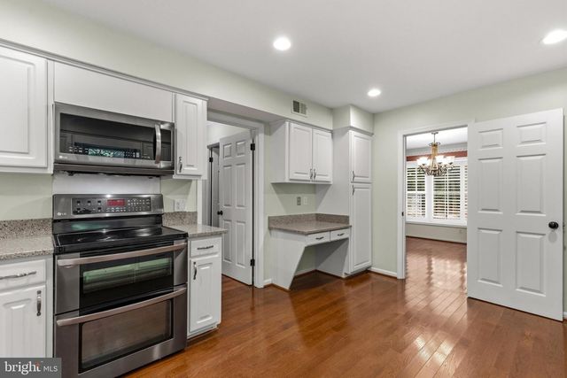 11800 GREY BIRCH PL, Reston, VA 20191