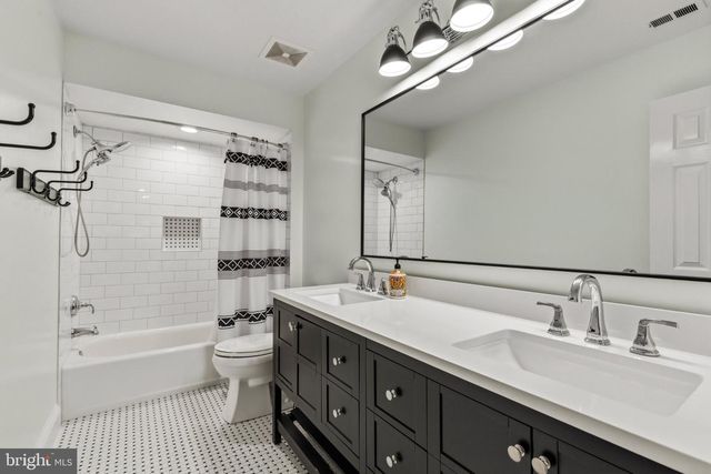 11800 GREY BIRCH PL, Reston, VA 20191