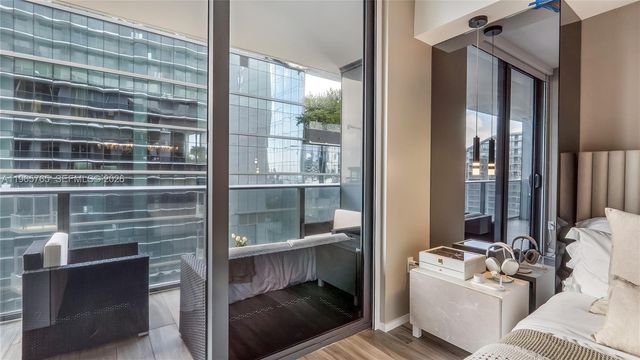 801 S Miami Ave 4407, Miami, FL 33130