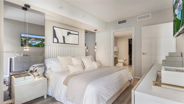 801 S Miami Ave 4407, Miami, FL 33130