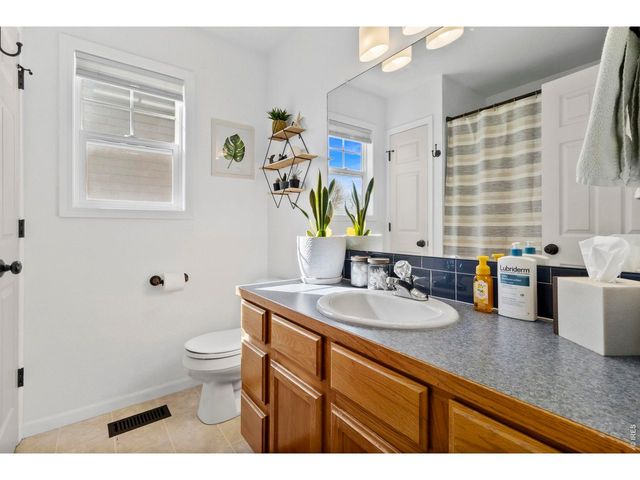 558 Magpie Dr, Loveland, CO 80537