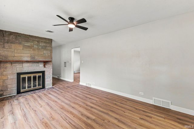 102 S Greenlawn Avenue, South Bend, IN 46617