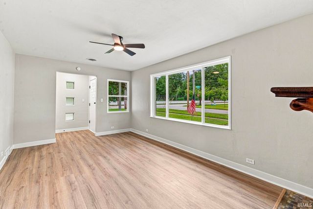 102 S Greenlawn Avenue, South Bend, IN 46617