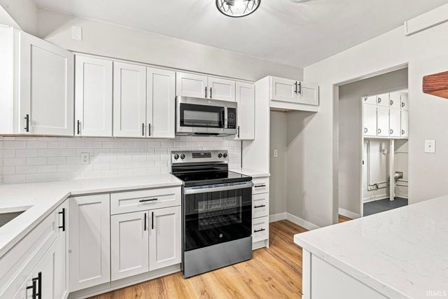 102 S Greenlawn Avenue, South Bend, IN 46617