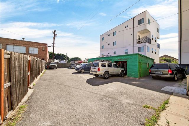 2254 W 15th, Los Angeles, CA 90006