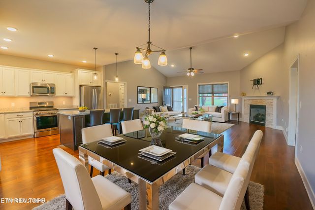 2661 Vista Meadows Lane, Sevierville, TN 37876