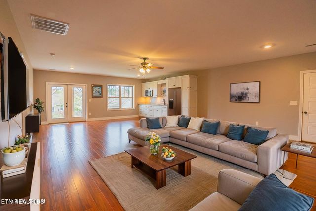 2661 Vista Meadows Lane, Sevierville, TN 37876