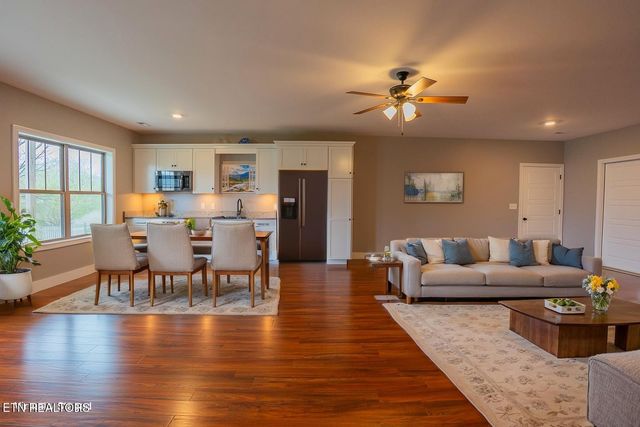 2661 Vista Meadows Lane, Sevierville, TN 37876