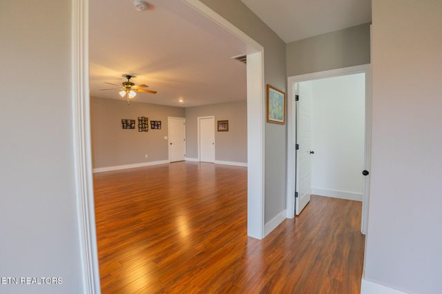 2661 Vista Meadows Lane, Sevierville, TN 37876