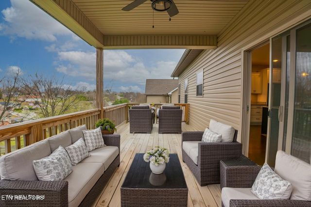 2661 Vista Meadows Lane, Sevierville, TN 37876