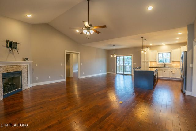 2661 Vista Meadows Lane, Sevierville, TN 37876