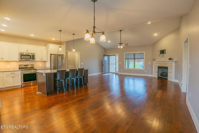 2661 Vista Meadows Lane, Sevierville, TN 37876