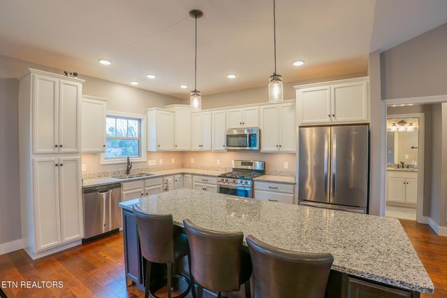 2661 Vista Meadows Lane, Sevierville, TN 37876