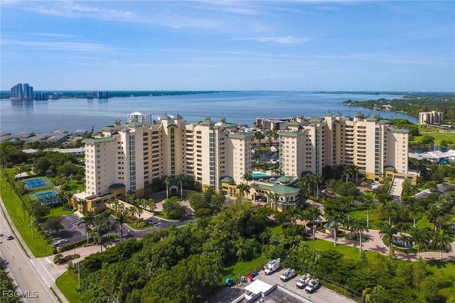 3426 Hancock Bridge PKWY 902, North Fort Myers, FL 33903