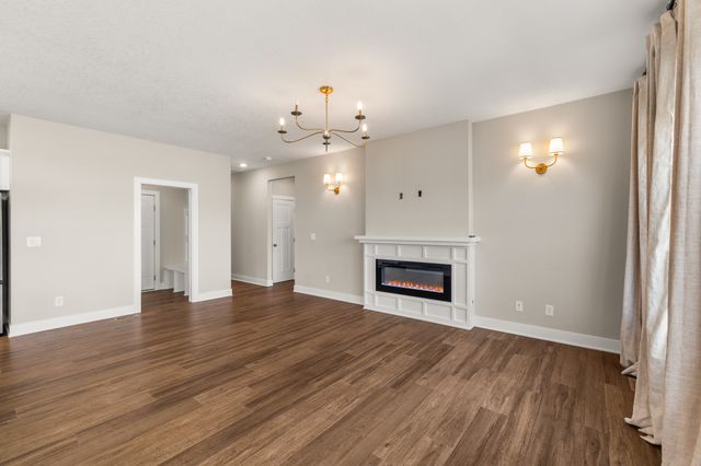 683 SE Dapple Drive, West Des Moines, IA 50265