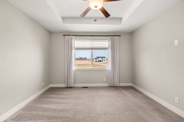 683 SE Dapple Drive, West Des Moines, IA 50265