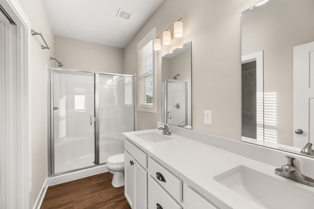 683 SE Dapple Drive, West Des Moines, IA 50265