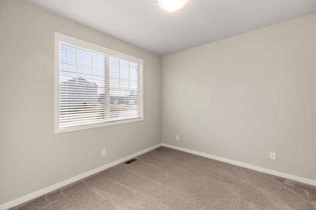 683 SE Dapple Drive, West Des Moines, IA 50265