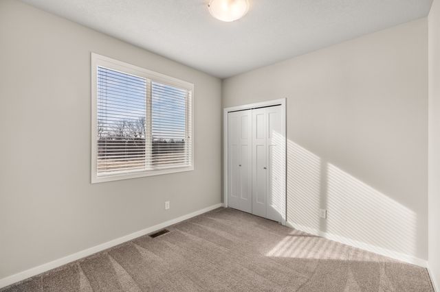 683 SE Dapple Drive, West Des Moines, IA 50265