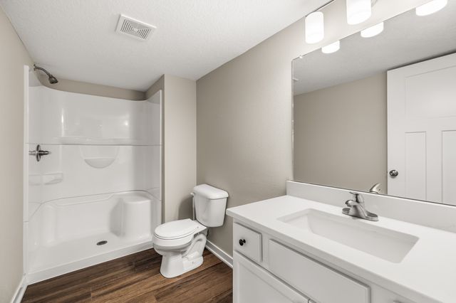 683 SE Dapple Drive, West Des Moines, IA 50265