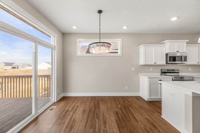 683 SE Dapple Drive, West Des Moines, IA 50265