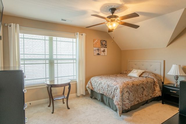 5606 Seagrove Lane, Hixson, TN 37343