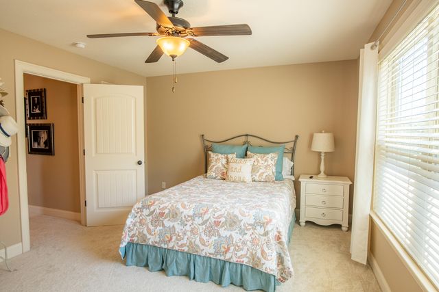 5606 Seagrove Lane, Hixson, TN 37343
