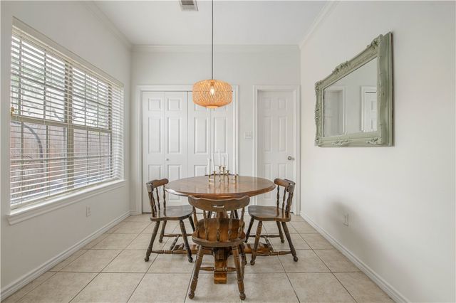 437 Forest Drive, College Station, TX 77840