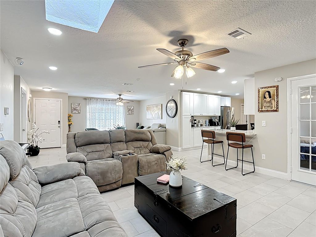 Image 8 of property listing at 2661 AMES HAVEN ROAD, Kissimmee, FL 34744