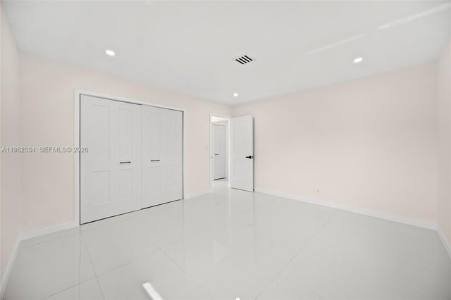 21 SE 7th St, Pompano Beach, FL 33060