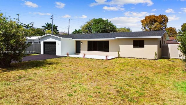 21 SE 7th St, Pompano Beach, FL 33060