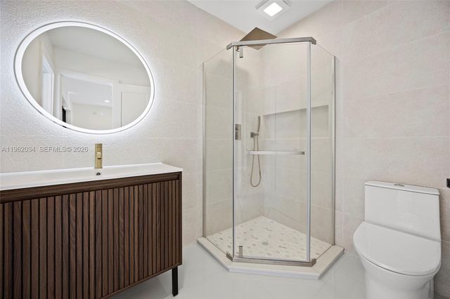 21 SE 7th St, Pompano Beach, FL 33060