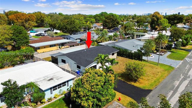 21 SE 7th St, Pompano Beach, FL 33060