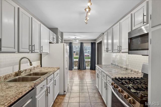 2844 Westlawn Street, St Louis, MO 63125