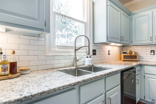 120 Falcon Crest, Warner Robins, GA 31088