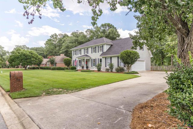 120 Falcon Crest, Warner Robins, GA 31088