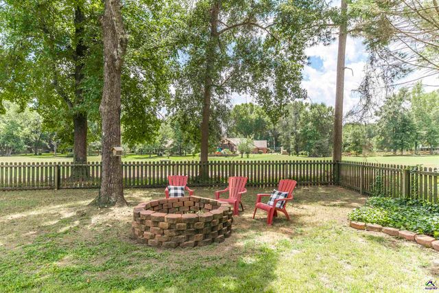 120 Falcon Crest, Warner Robins, GA 31088
