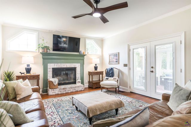 120 Falcon Crest, Warner Robins, GA 31088