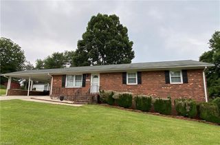 1039 Dogwood Drive, King, NC 27021