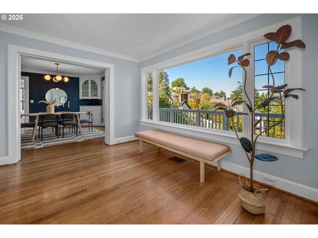 524 Nw ALBEMARLE Ter, Portland, OR 97210