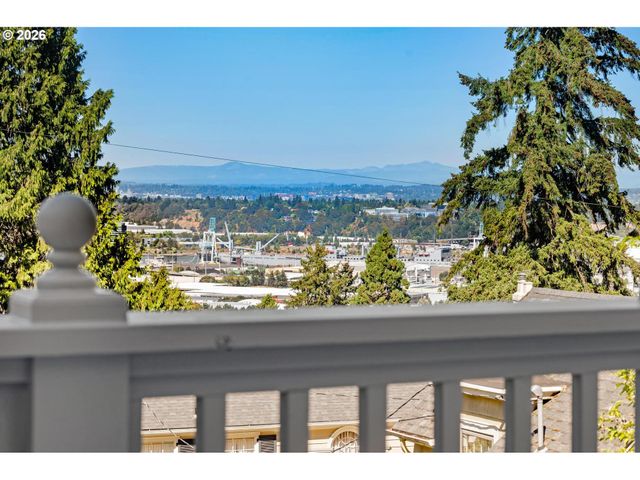 524 Nw ALBEMARLE Ter, Portland, OR 97210