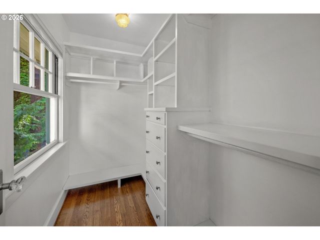 524 Nw ALBEMARLE Ter, Portland, OR 97210