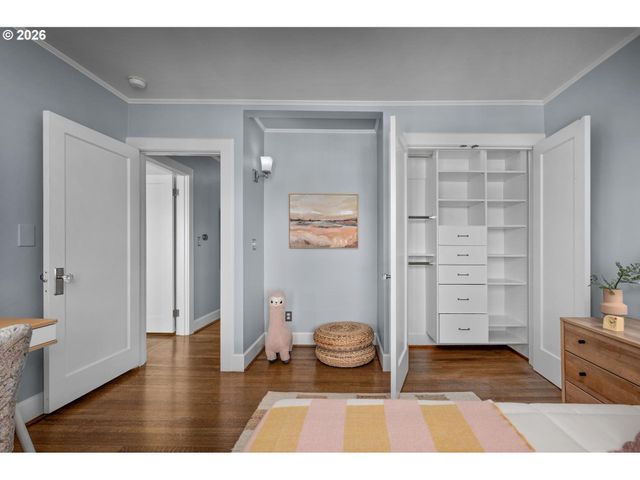 524 Nw ALBEMARLE Ter, Portland, OR 97210