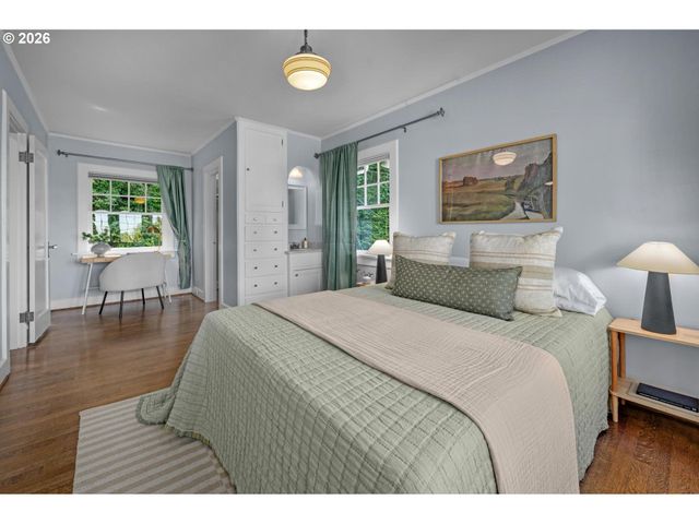 524 Nw ALBEMARLE Ter, Portland, OR 97210