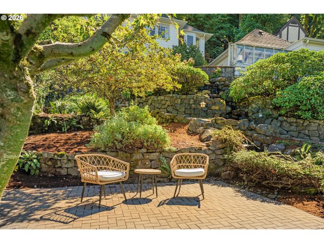 524 Nw ALBEMARLE Ter, Portland, OR 97210